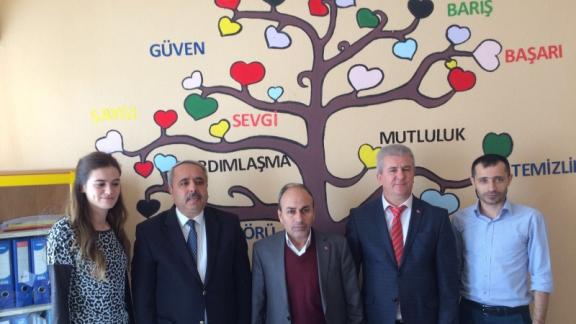İlçe Milli Eğitim Müdürümüz Mehmet ÖLMEZ okullarımızı ziyaret etti.